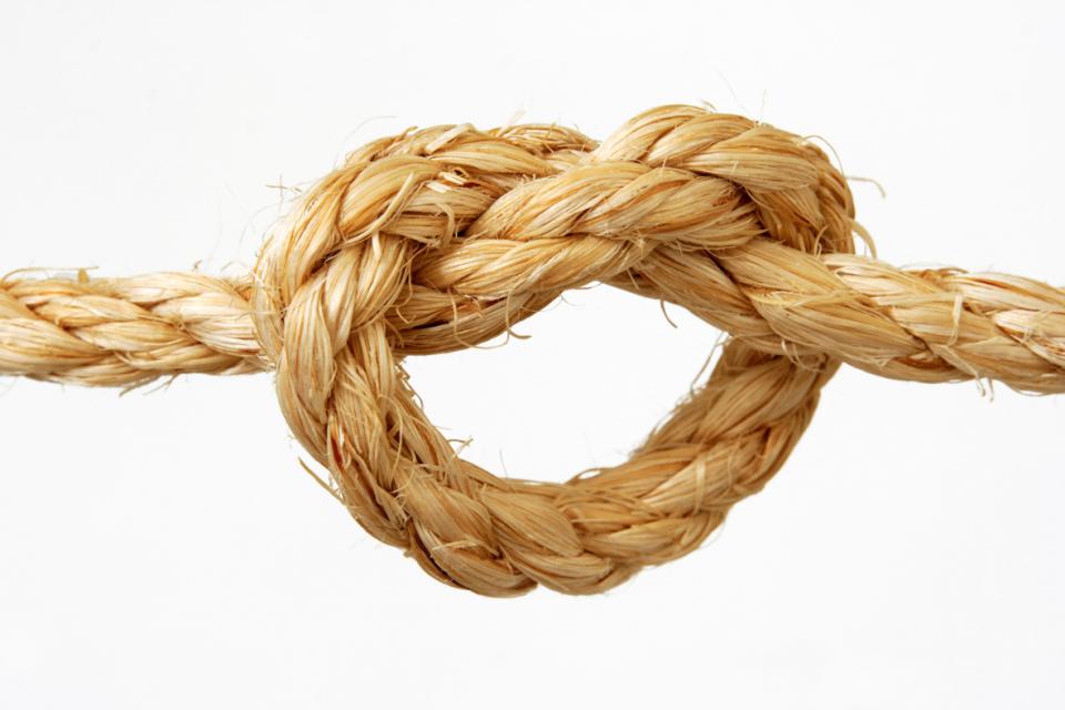 Une corde avec un nœud